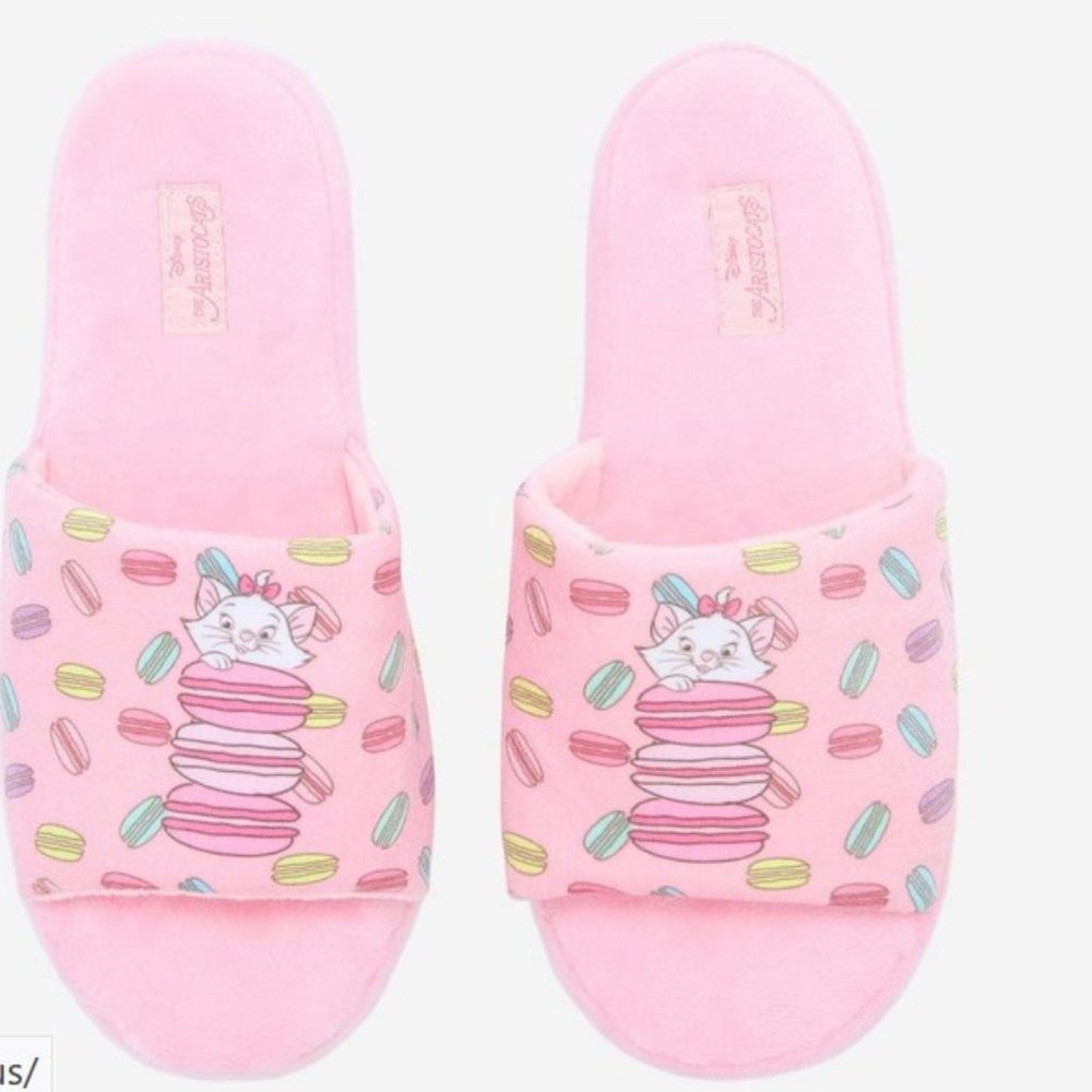 New Disney The Aristocats Marie Macaron Spa Slippers Womens Size  Large